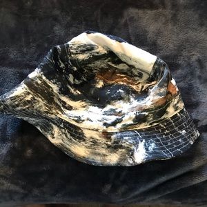 Earth-designed bucket hat